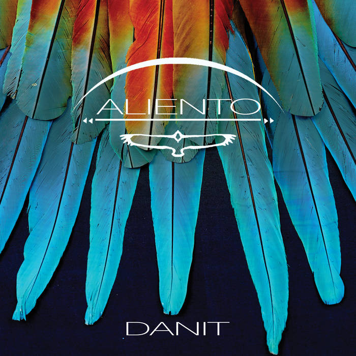 Cuatro Vientos by Danit 